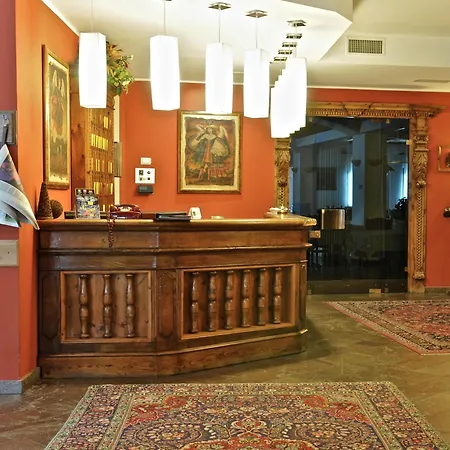 Hotel Clementi 4*