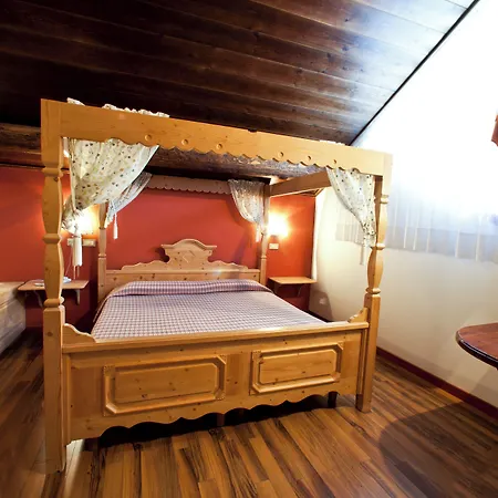 Clementi Hotel