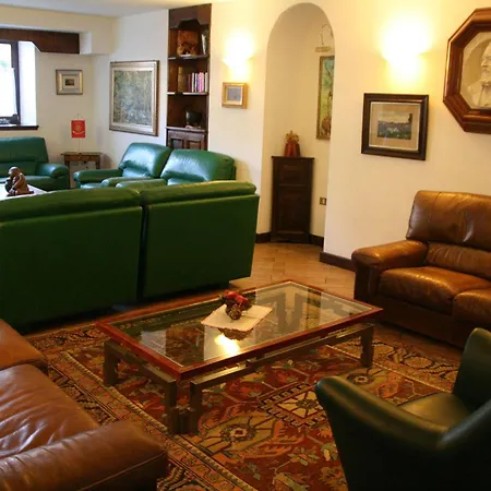 Clementi Hotel 4*